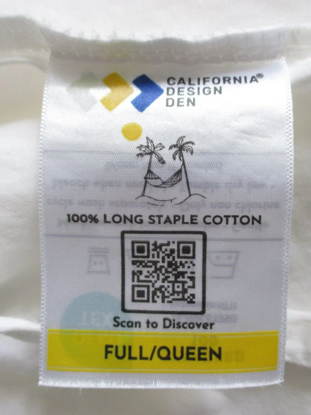 CALIFORNIA DESIGN DEN yarns button